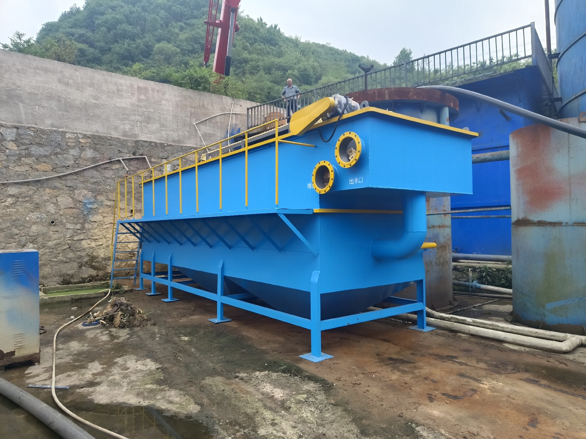 氣浮機(jī),高效氣浮機(jī),溶氣氣浮機(jī),氣浮機(jī)安裝現(xiàn)場